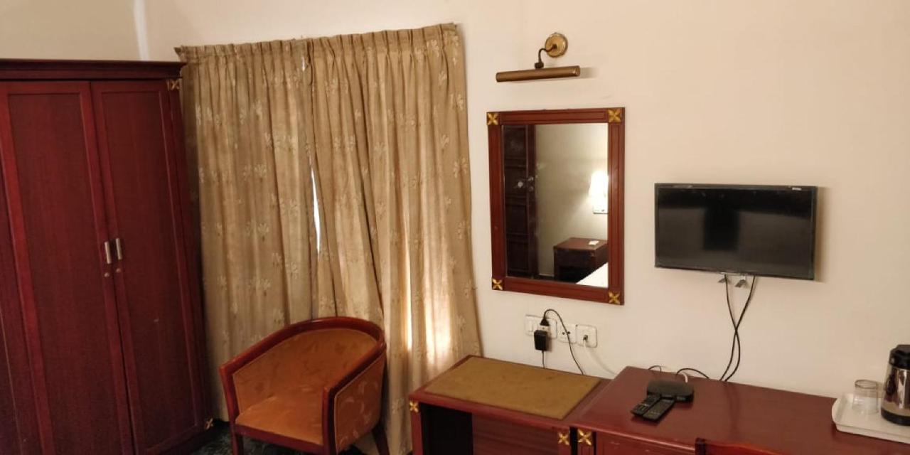 Karthika Residency Appartement Kochi Buitenkant foto