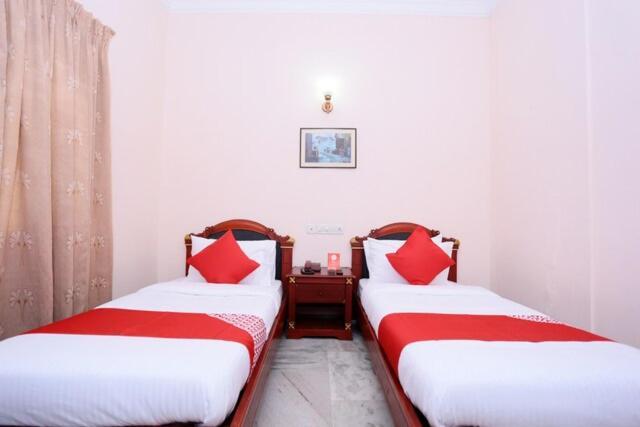Karthika Residency Appartement Kochi Buitenkant foto